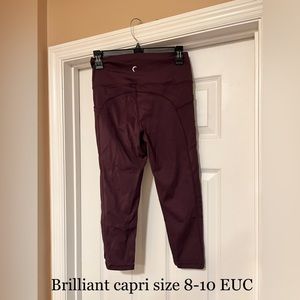 zyia brilliant capri size 8-10 EUC